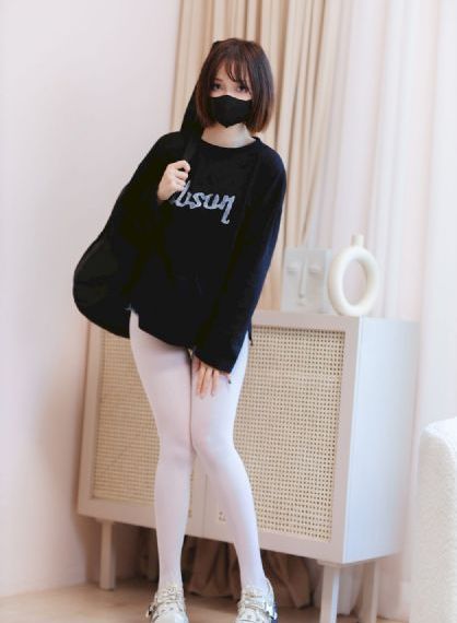 黑丝美女被我操_大片在线观看